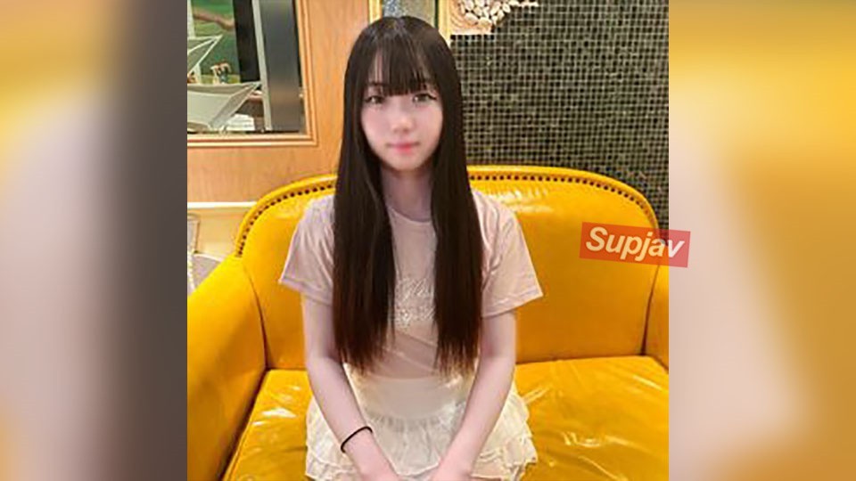 FC2 PPV 4692815 【ぱ完全顔出し】人見知りのギリ合法の“ガチで**”の19歳コンカフェ嬢。乳首でイキ狂い剛毛びっしりマ○コに特濃中出し。