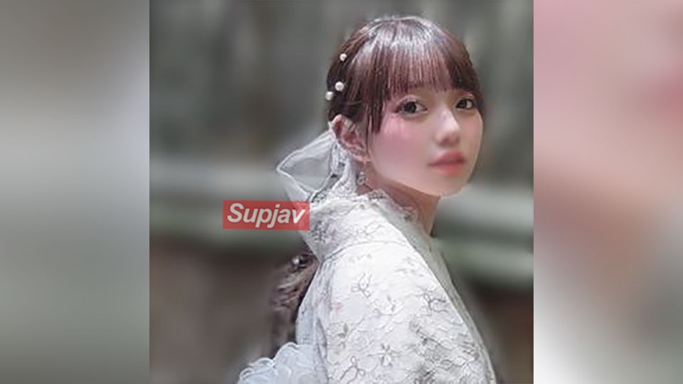 FC2 PPV 4720642 【2日間限定価格】【本編顔出し】やばい！アiドル級ルックス！1回の射精じゃちんぽおさまらず2回も射精！奉SI系のむっ〇り系！またやり〇い！【長編115分】