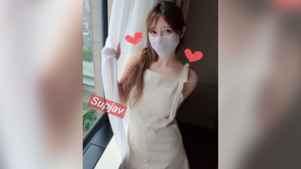 FC2 PPV 4728732 ★ロバ完全限定の最高峰女神さまファイナル★【無】モノがケタ違いの女降臨！！〇〇で呼んだ整体師に淫らな股間を見せたらハメ師になってもらえるのか？もしもきらりちゃんが巨人になってしまったら…進撃の巨乳