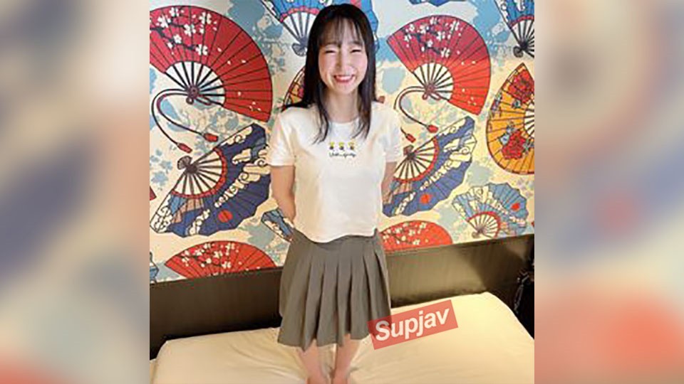 FC2 PPV 4733084 【初撮り】1./9さ./いパティシエ志望の専門。経験少ないと輝くような色白美巨乳。初めてのデカチン刺激に感情爆発でな./み./だ。狭い膣奥に注がれ