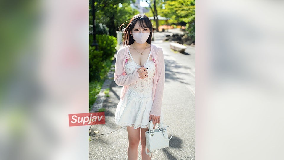 FC2 PPV 4750833 【これぞ嗜好】素朴、初撮りの本格 女 子大生 りせちゃん。色白ぴんくおっぱいが極上。緊張の中、捻り出てしまった本気のガチアクメ声「ア”ぁーん♥」がエロすぎて、生中出しSEXしちゃいました!!!【4K高