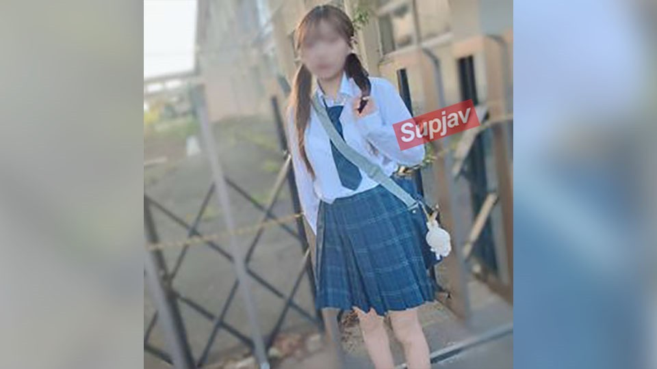 FC2 PPV 4752881 Nカップ２次元爆乳ギャルのキツキツマンコに生中だしセックス！！