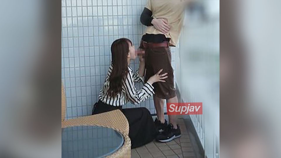 FC2 PPV 4775211 【初週限定セール】出会ったばかりの女子大生に高層ホテルのベランダでチンポしゃぶらせる愉悦【みずき　女子大生】