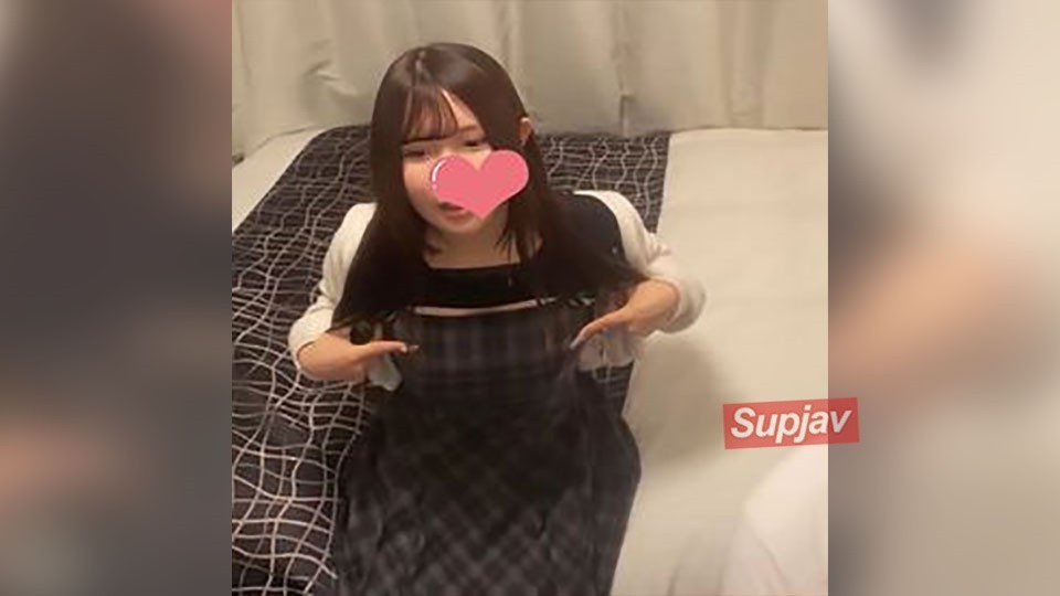 FC2 PPV 4798019 【顔出しあり】愛嬌たっぷりFカップちゃん２回目！お外でローター＆こっそりプレイ♡♡部屋でも生チ〇ポで何回もイキまくっちゃいます！！【前編】No.394