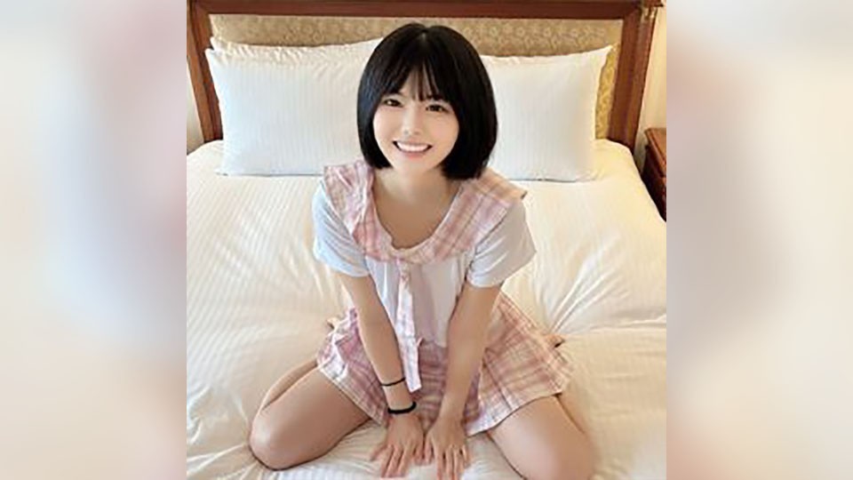 FC2 PPV 4805415 【30日まで30000pt → 15000pt】【初撮り】 浜◯美波似の超絶美女18歳はるかちゃん！！ 地方から上京したアイドルを目指す健気な美女はホスピタリティ溢れる最高の逸材です。