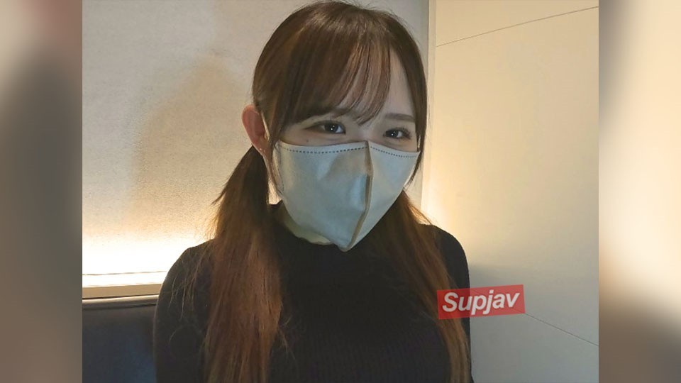 FC2 PPV 4810548 セール12/10まで　※イキ神様降臨※【個人撮影】清楚で美形な女の子が飲んだお*を全部股間から潮吹き　指でもチンコでも何しても潮吹いてしまうハルカちゃんに生中出し【特典付き】