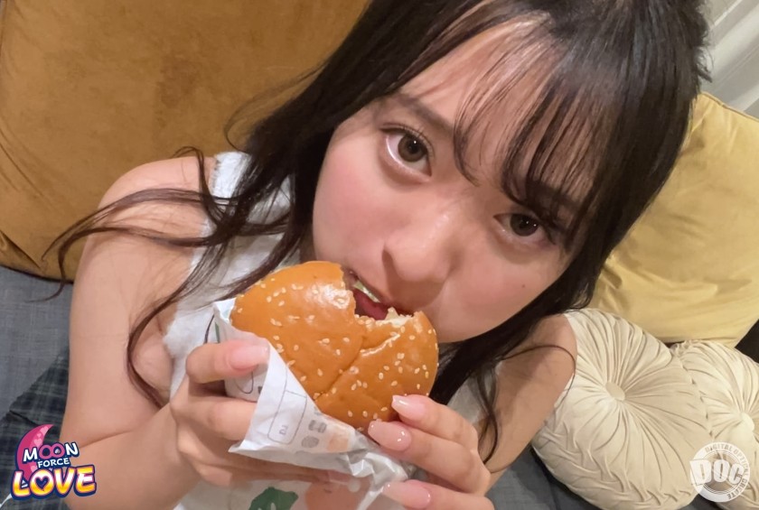 MFCL-024 【ゼロ距離カップル】キス魔彼女とデート帰りのまったりタイム#かほ